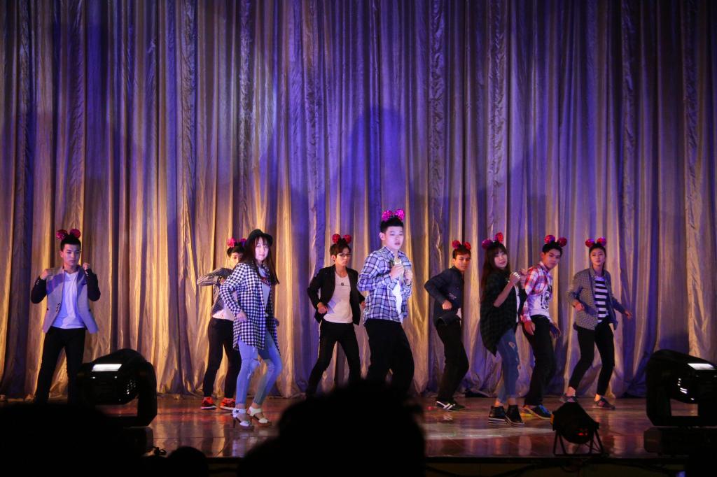 街舞《MAMA 不是 DEVIL》